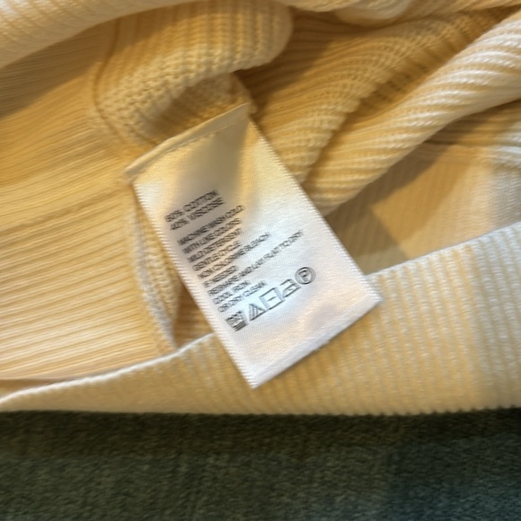 Tommy Bahama Bonita kimono sleeve - Picture 3 of 3